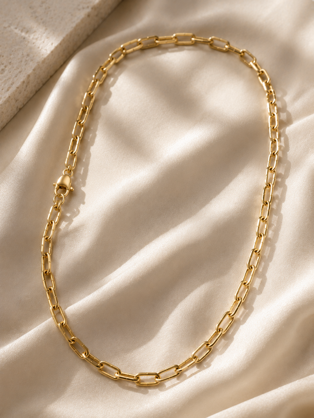 Collar de oro